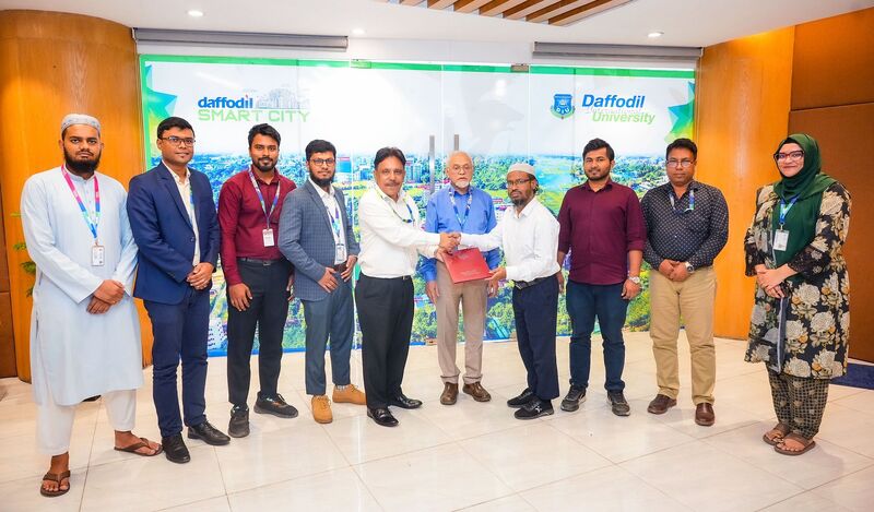 Axis-Triangle Group and DIU representatives at the partnership ceremony